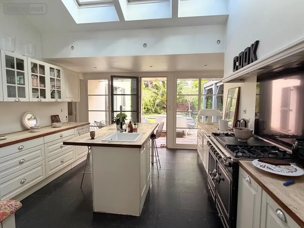 Maison a vendre Rennes 35000 Ille-et-Vilaine 35 140 m2 5 pièces 932720 euros 001-485 004