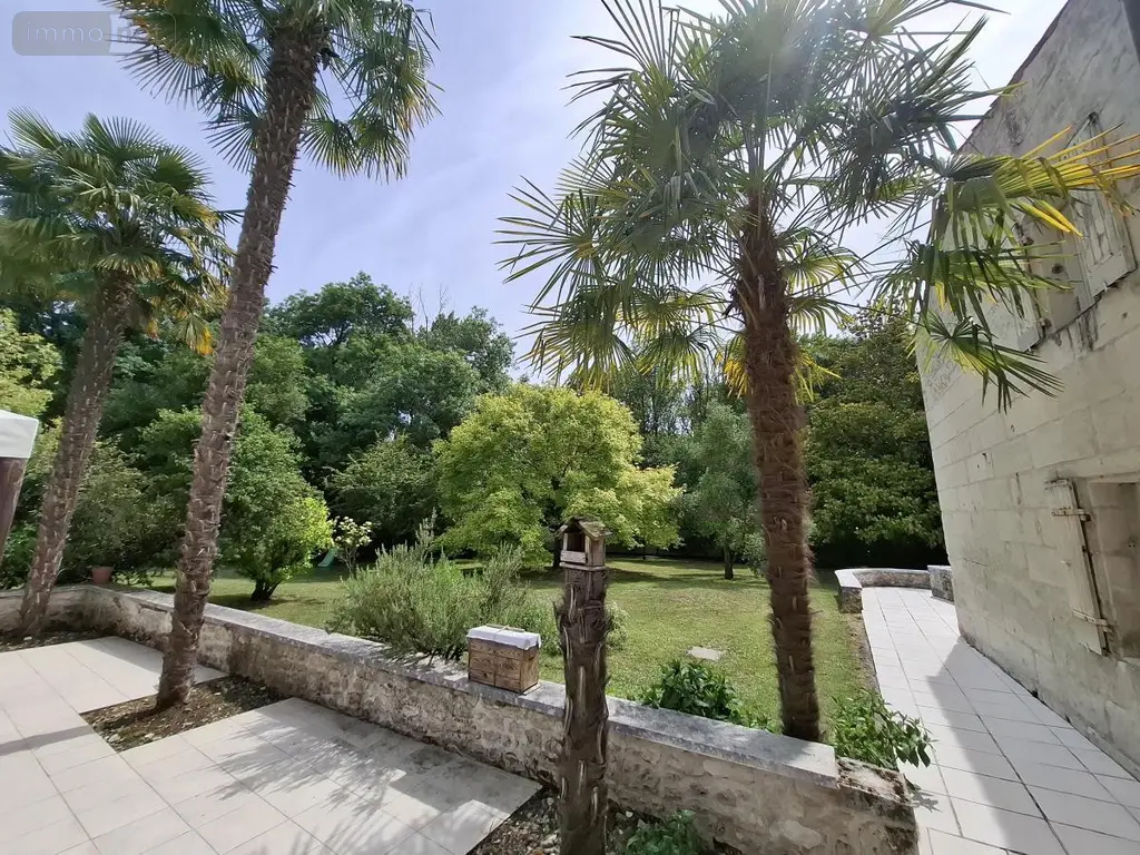 Maison a vendre Saintes 17100 Charente-Maritime 17 405 m2 11 pièces 475000 euros 17111-738 008
