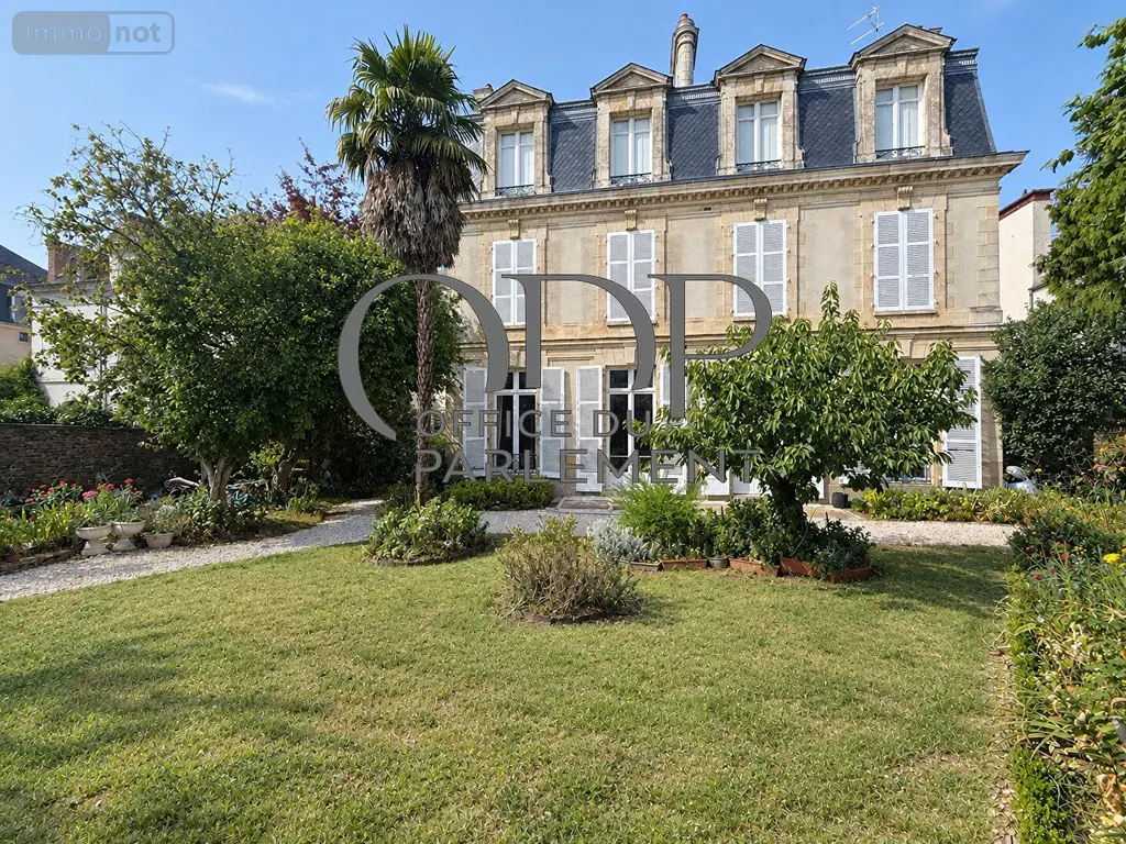 Appartement a vendre Rennes 35000 Ille-et-Vilaine 35 185 m2 7 pièces 992750 euros SIO1 001