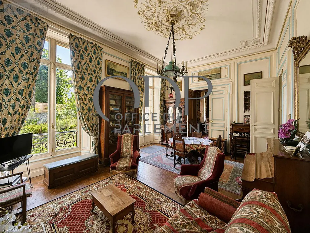 Appartement a vendre Rennes 35000 Ille-et-Vilaine 35 185 m2 7 pièces 992750 euros SIO1 004