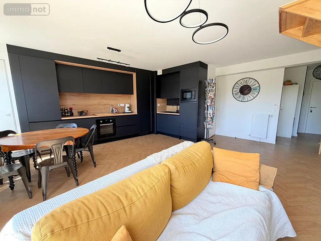 Appartement a vendre Rennes 35000 Ille-et-Vilaine 35 70 m2 3 pièces 339625 euros 183 002