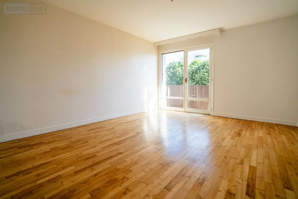 Appartement a vendre Rennes 35000 Ille-et-Vilaine 35 61 m2 3 pièces 214225 euros 2157 002