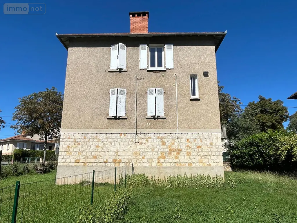Immeuble de rapport a vendre Figeac 46100 Lot 46 126 m2 6 pièces 234750 euros IMM222 007
