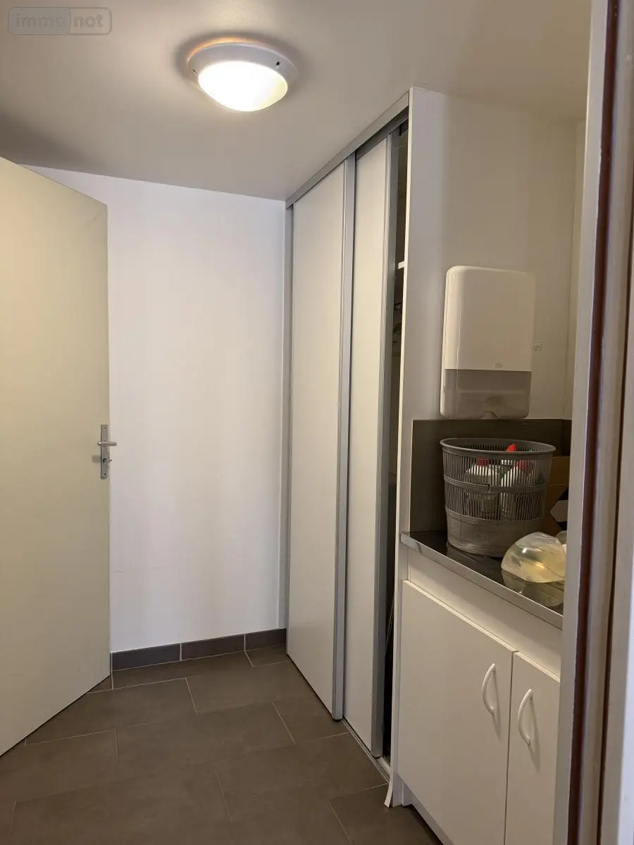 Location fonds et murs commerciaux Plémet 22210 Côtes-d'Armor 22 165 m2 1080 euros 22115-L337 003