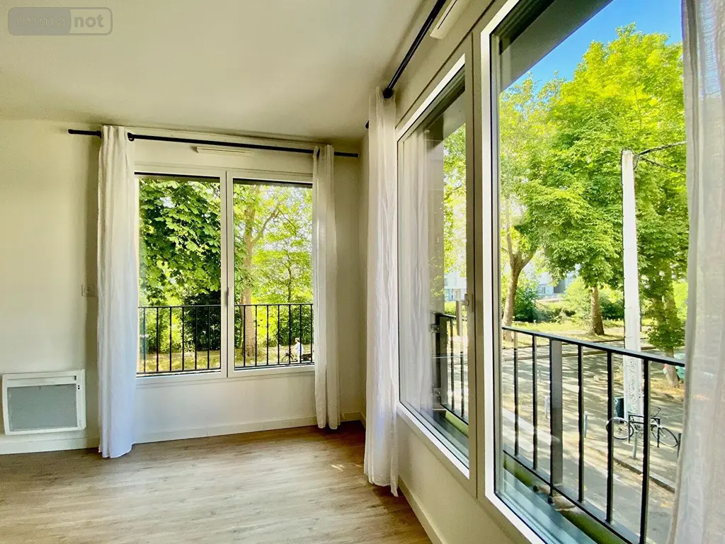 Appartement a vendre Rennes 35000 Ille-et-Vilaine 35 32 m2 1 pièce 215800 euros 048-V1382S 004
