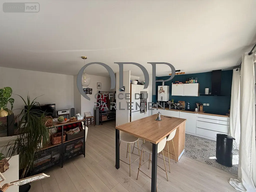 Appartement a vendre Rennes 35000 Ille-et-Vilaine 35 62 m2 3 pièces 287250 euros LAT 006