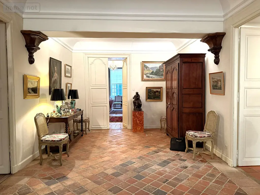 Appartement a vendre Figeac 46100 Lot 46 213 m2 5 pièces 433450 euros 236 010