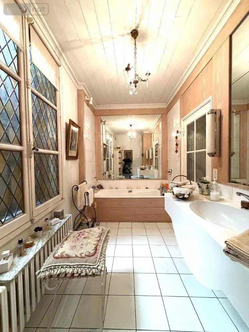 Appartement a vendre Figeac 46100 Lot 46 213 m2 5 pièces 433450 euros 236 012