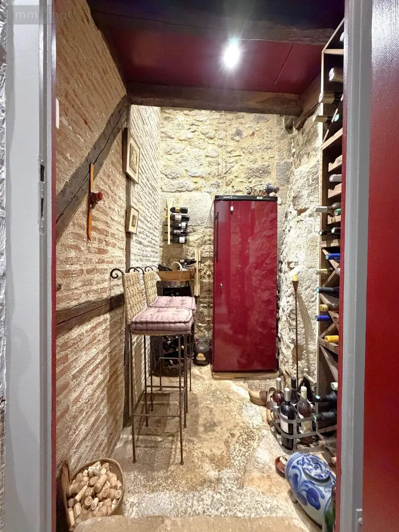Appartement a vendre Figeac 46100 Lot 46 213 m2 5 pièces 433450 euros 236 016