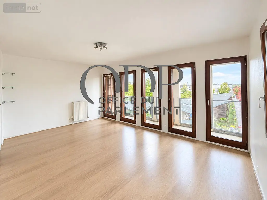 Appartement a vendre Saint-Jacques-de-la-Lande 35136 Ille-et-Vilaine 35 74 m2 3 pièces 188640 euros VAN 001