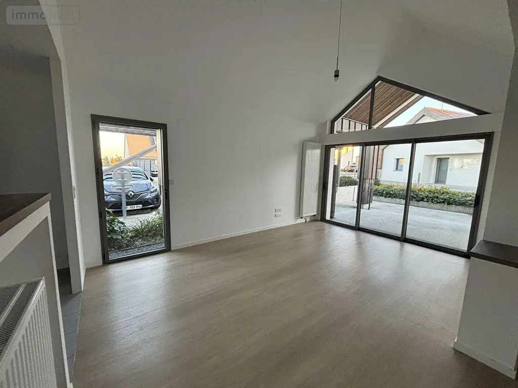 Location maison Doué-en-Anjou 49700 Maine-et-Loire 49 59 m2 2 pièces 548 euros 670 002