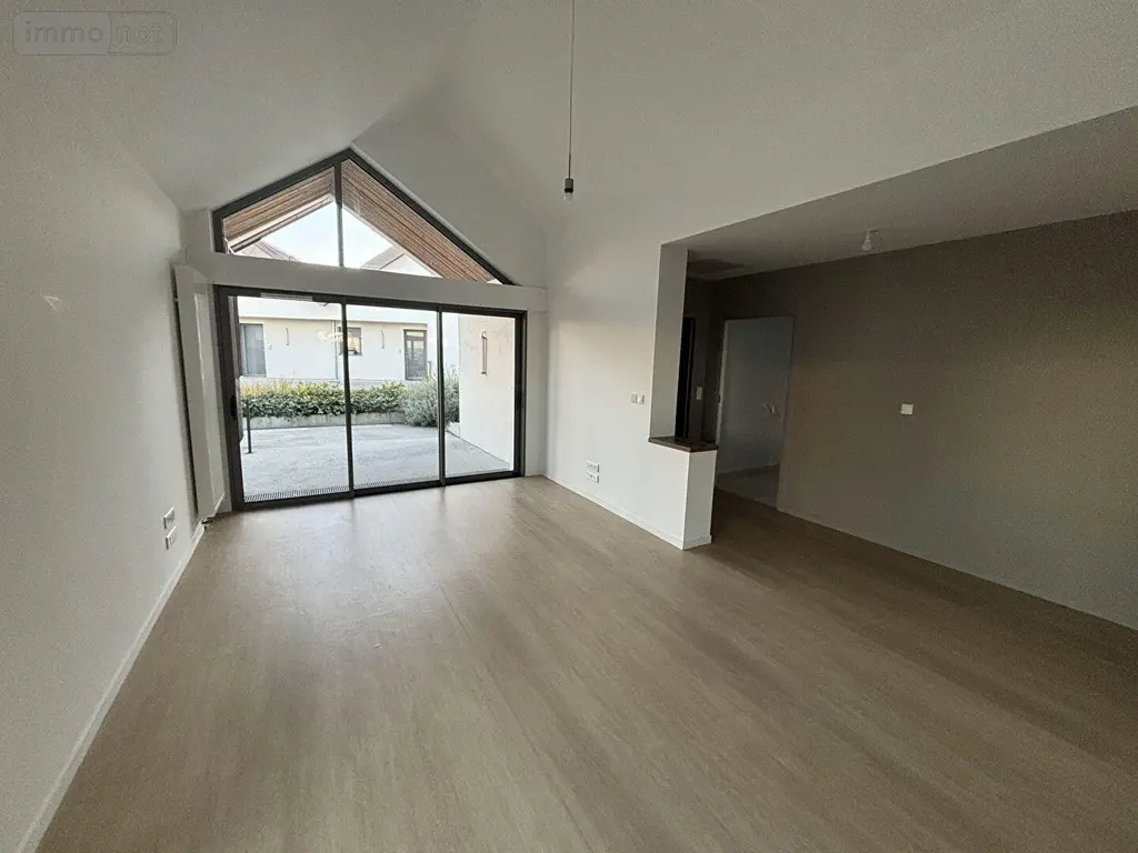Location maison Doué-en-Anjou 49700 Maine-et-Loire 49 59 m2 2 pièces 548 euros 670 003