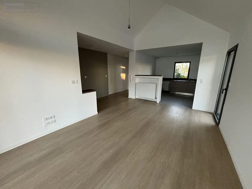 Location maison Doué-en-Anjou 49700 Maine-et-Loire 49 59 m2 2 pièces 548 euros 670 005