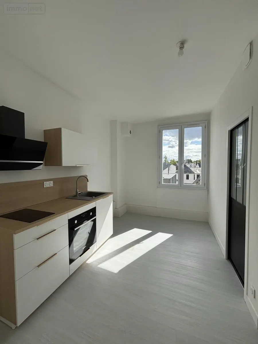 Location appartement Rennes 35700 Ille-et-Vilaine 35 37 m2 2 pièces 722 euros 35018-L1357 001