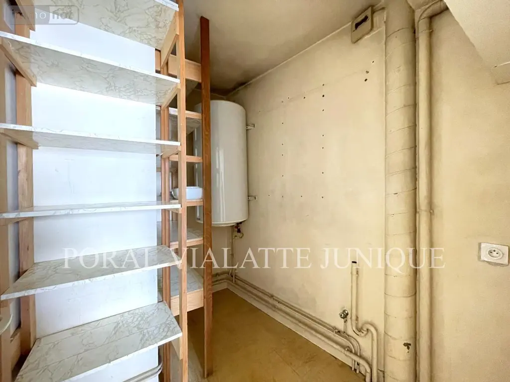 Appartement a vendre Ambérieu-en-Bugey 01500 Ain 01 89 m2 5 pièces 188000 euros 01031-1293 010