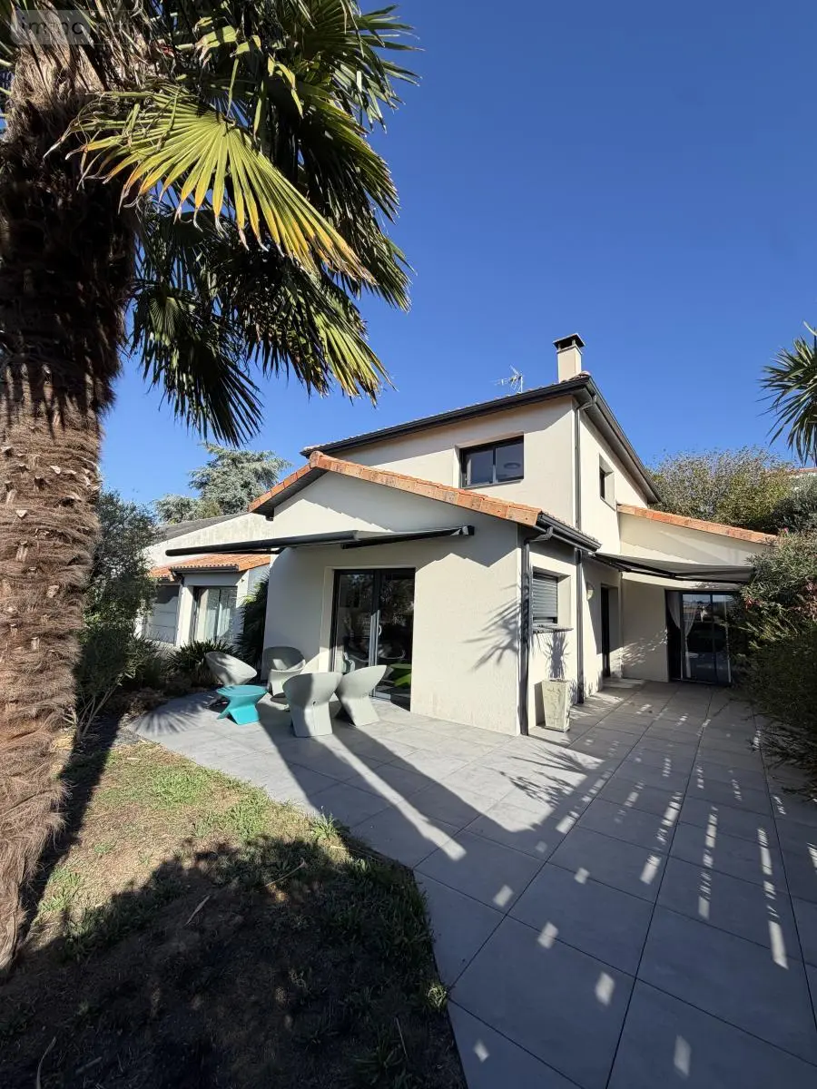 Maison a vendre Cholet 49300 Maine-et-Loire 49 164 m2 6 pièces 450000 euros 49055-115 003