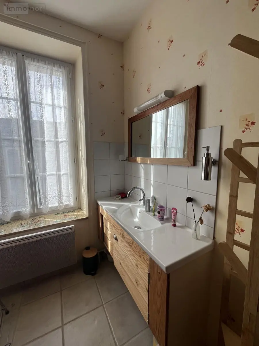 Maison a vendre L'Île-Bouchard 37220 Indre-et-Loire 37 186 m2 8 pièces 241500 euros 37060-2344 020