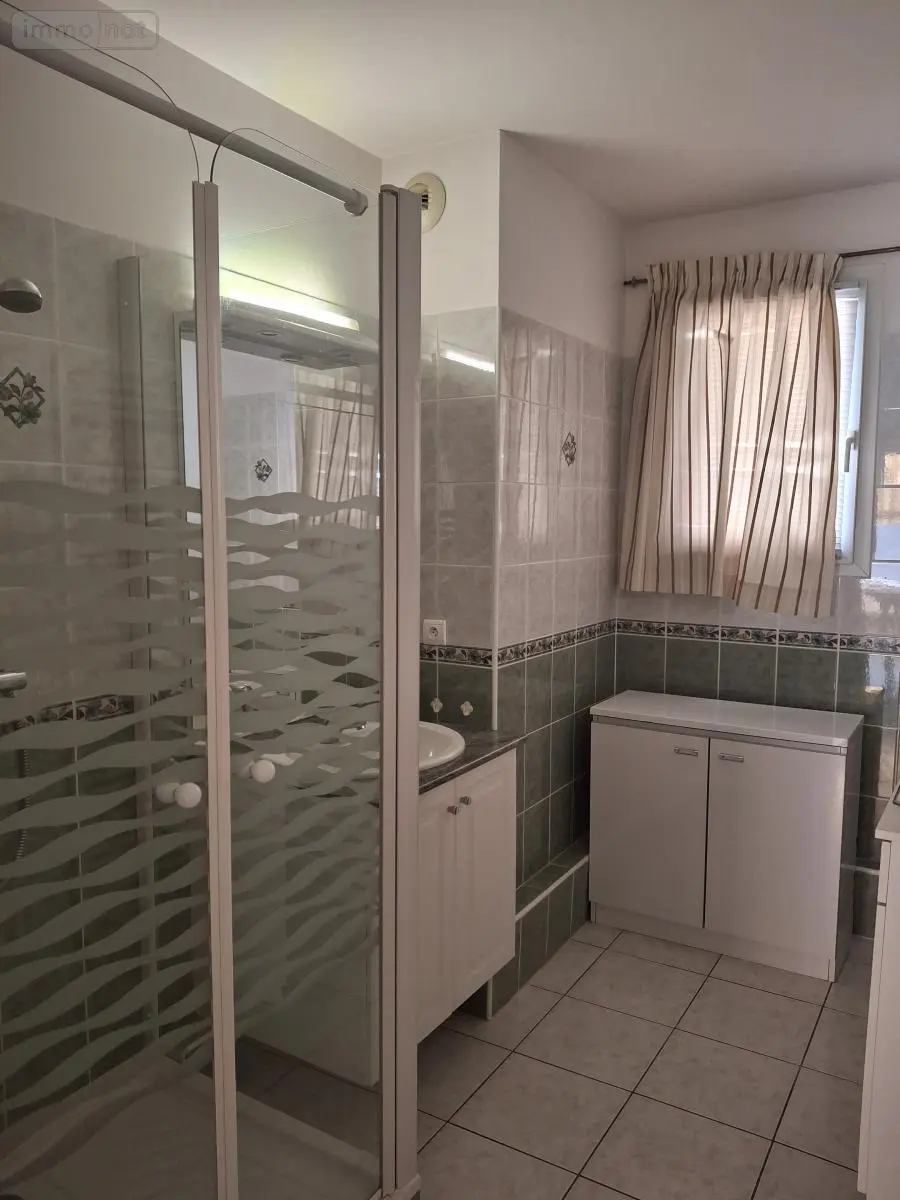 Location appartement Vichy 03200 Allier 03 78 m2 3 pièces 980 euros 03019-L124 012