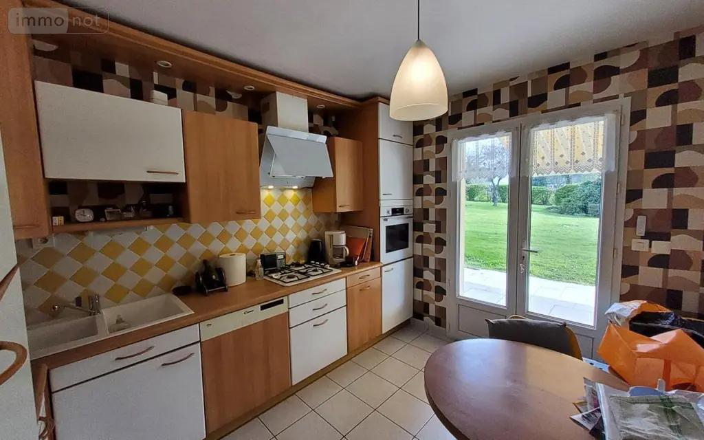 Maison a vendre Carhaix-Plouguer 29270 Finistère 29 130 m2 6 pièces 299250 euros 29066-3832 006