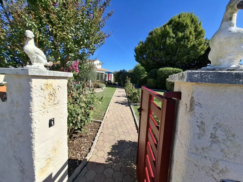 Maison a vendre Chermignac 17460 Charente-Maritime 17 95 m2 4 pièces 251808 euros 17111-760 020