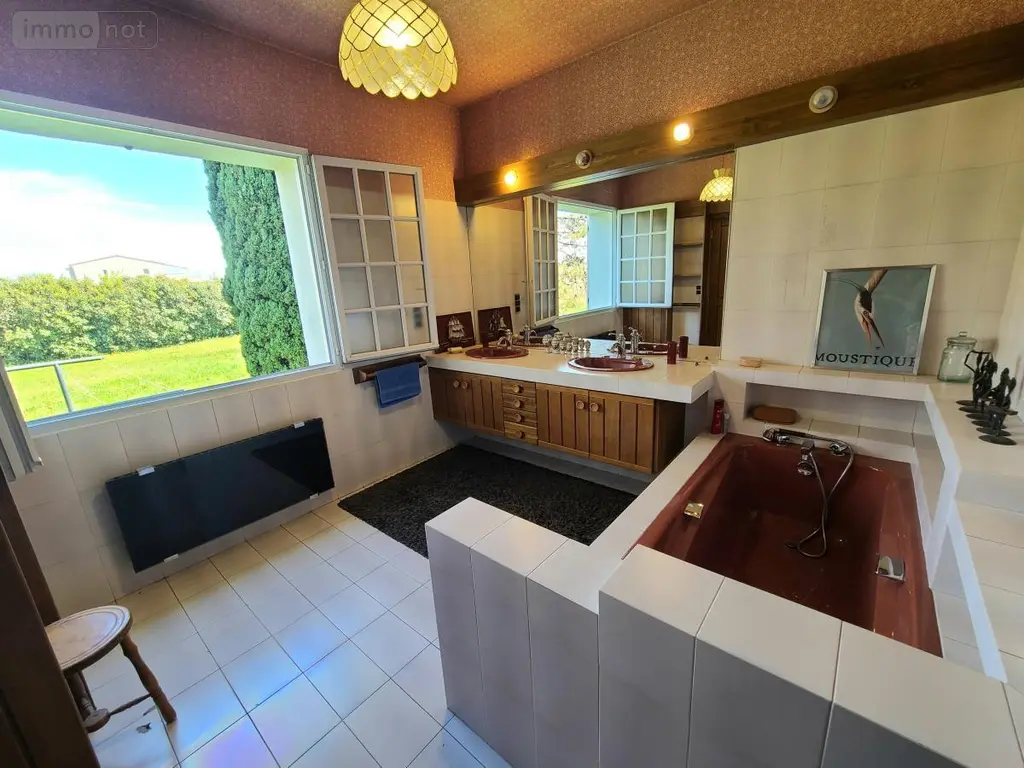 Maison a vendre Pierrelatte 26700 Drôme 26 200 m2 7 pièces 430000 euros 26060-750 007