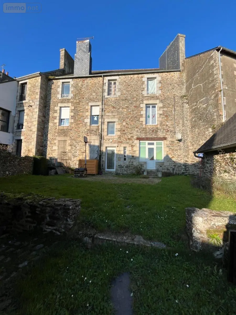 Immeuble de rapport a vendre Callac 22160 Côtes-d'Armor 22 250 m2 157500 euros 29066-3786 008