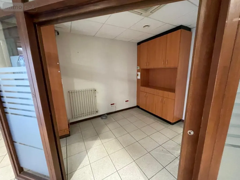 Location fonds et murs commerciaux Damparis 39500 Jura 39 115 m2 1200 euros 39033-L501 006