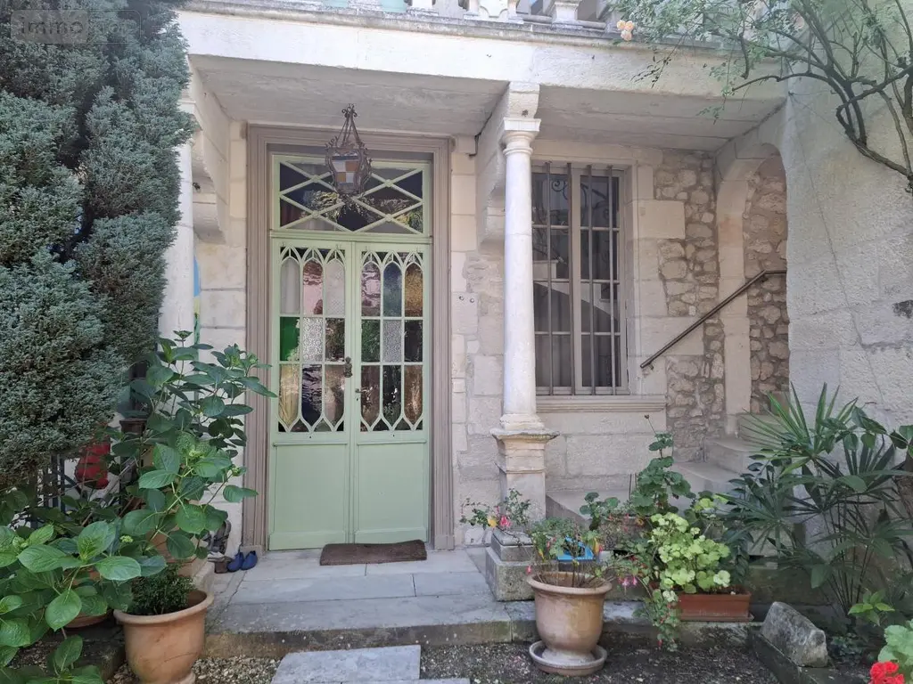 Maison a vendre Saintes 17100 Charente-Maritime 17 350 m2 13 pièces 988000 euros 17111-674 047