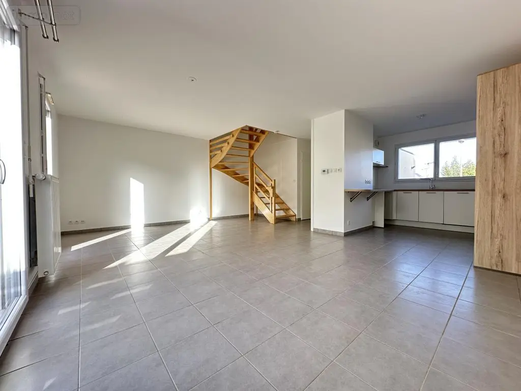 Location maison Gévezé 35850 Ille-et-Vilaine 35 80 m2 4 pièces 950 euros 35014-L285 003
