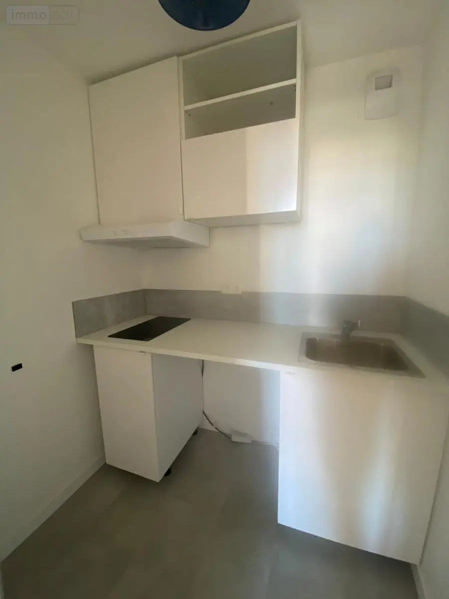 Location appartement Angers 49000 Maine-et-Loire 49 18 m2 550 euros 49009-L124 004