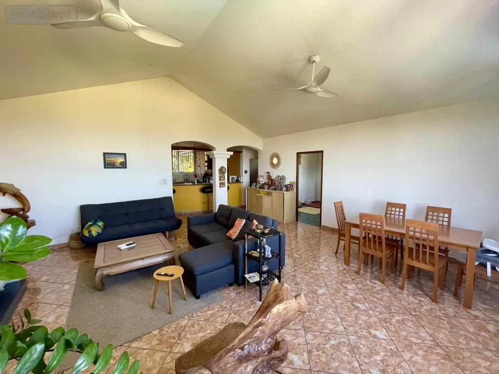 Appartement a vendre Saint-Paul 97460 La Réunion 974 132 m2 4 pièces 335900 euros 97409-272 002
