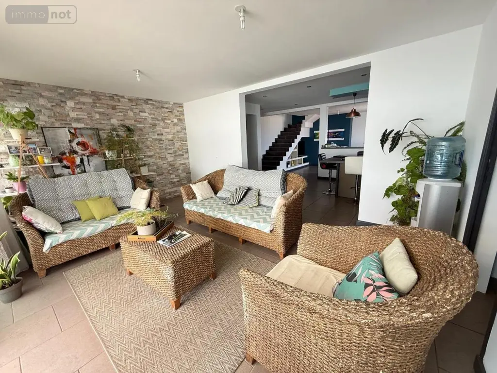 Maison a vendre Saint-Louis 97134 Guadeloupe 971 339 m2 9 pièces 634000 euros 97410-732 007
