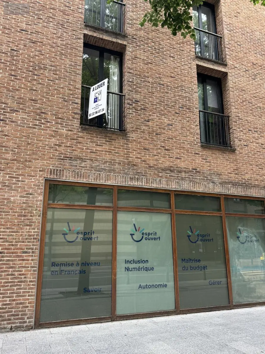 Location appartement Amiens 80000 Somme 80 17 m2 1 pièce 465 euros 80121-L607 007