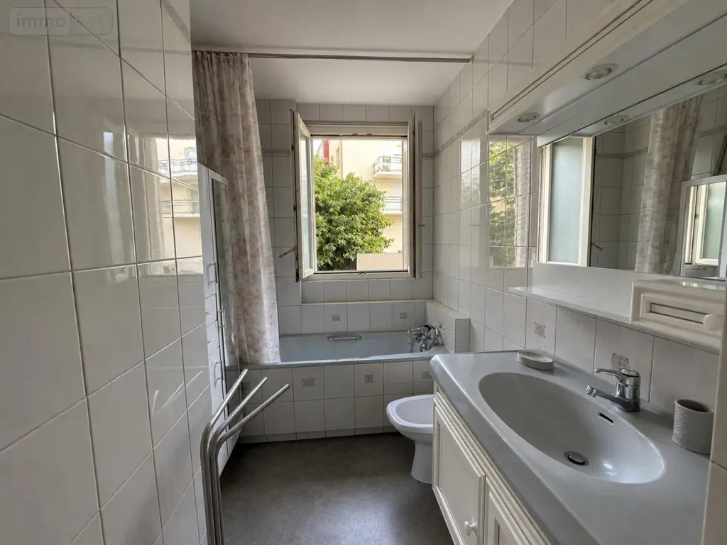 Appartement a vendre Tours 37000 Indre-et-Loire 37 76 m2 3 pièces 159000 euros 37107-68 007