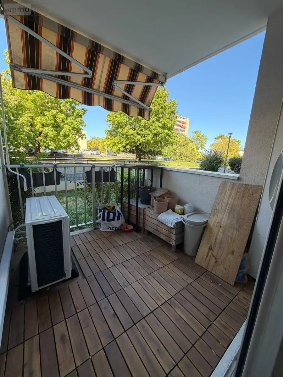 Appartement a vendre Saint-Priest 69800 Rhône 69 74 m2 3 pièces 179000 euros 01070-819 006