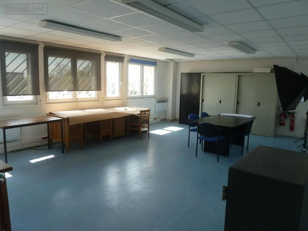 Location fonds et murs commerciaux Cambrai 59400 Nord 59 232 m2 5 pièces 2170 euros 59083-L1710 006