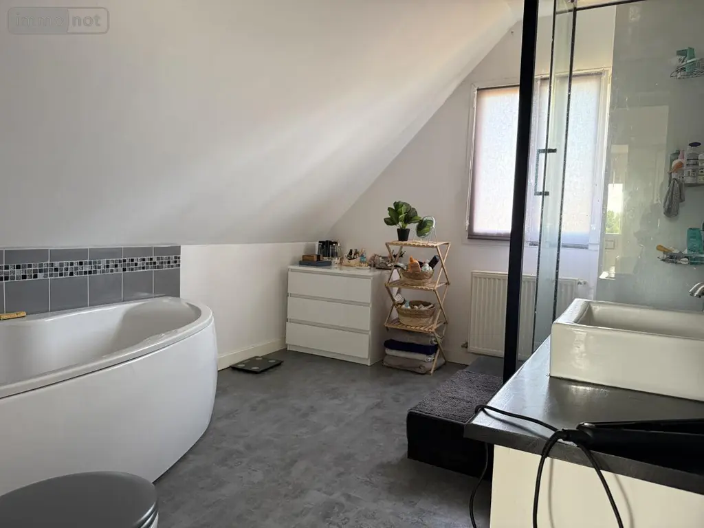 Maison a vendre Ploumagoar 22970 Côtes-d'Armor 22 135 m2 6 pièces 212000 euros 22064-1388 011