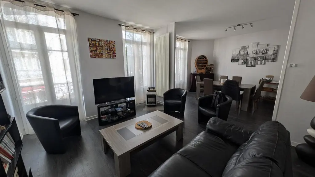 Immeuble de rapport a vendre Vichy 03200 Allier 03 588 m2 398240 euros 03019-167 015