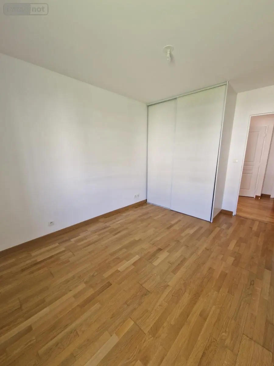 Appartement a vendre Saint-Cyr-sur-Loire 37540 Indre-et-Loire 37 70 m2 3 pièces 289044 euros 37009-2676 006