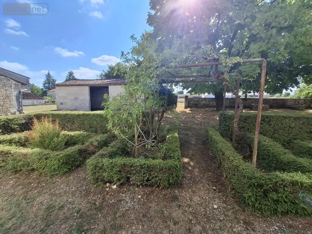 Maison a vendre Les Gonds 17100 Charente-Maritime 17 158 m2 5 pièces 395000 euros 17111-755 005