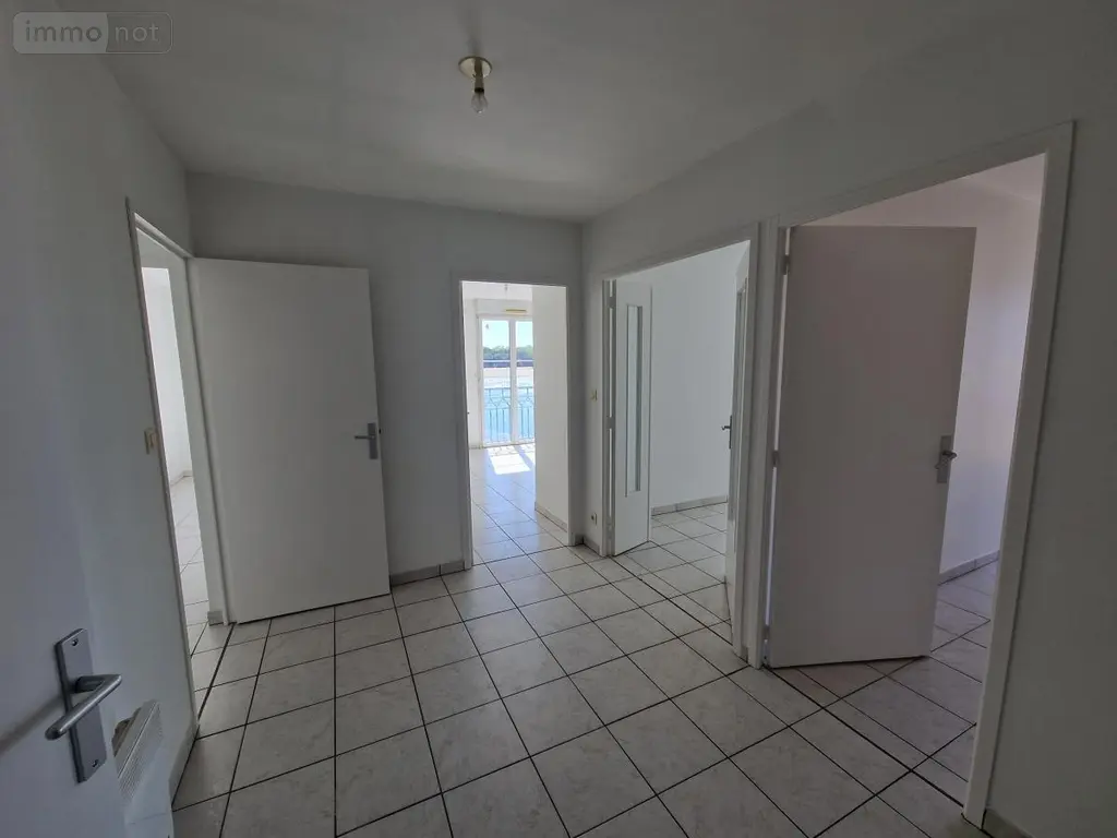 Location appartement Loire-Authion 49140 Maine-et-Loire 49 90 m2 4 pièces 720 euros 49112-L212 006