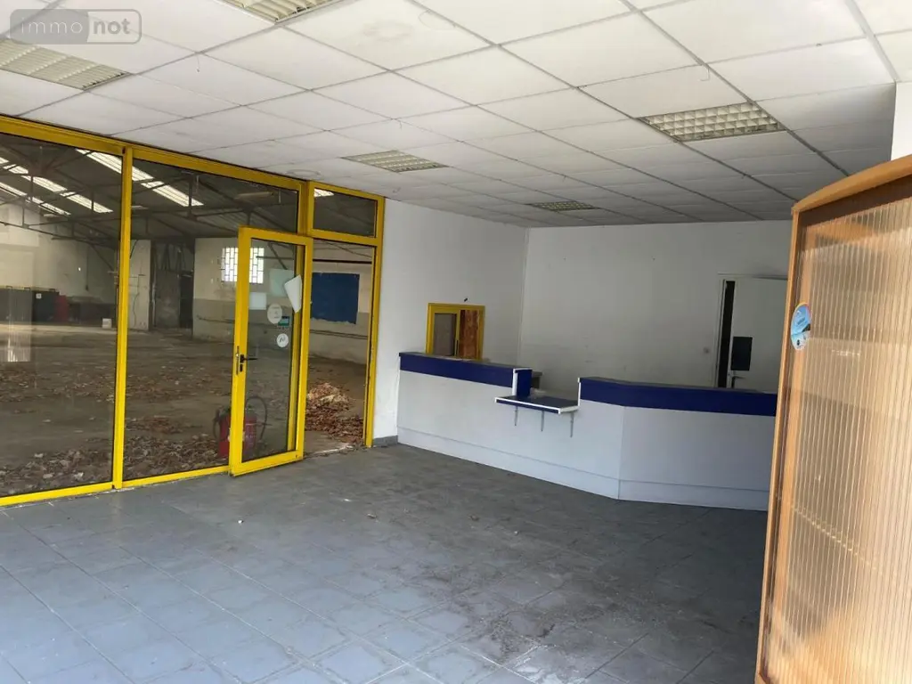 Garage et parking a vendre Port-Louis 56290 Morbihan 56 367 m2 280000 euros 56039-1269 008