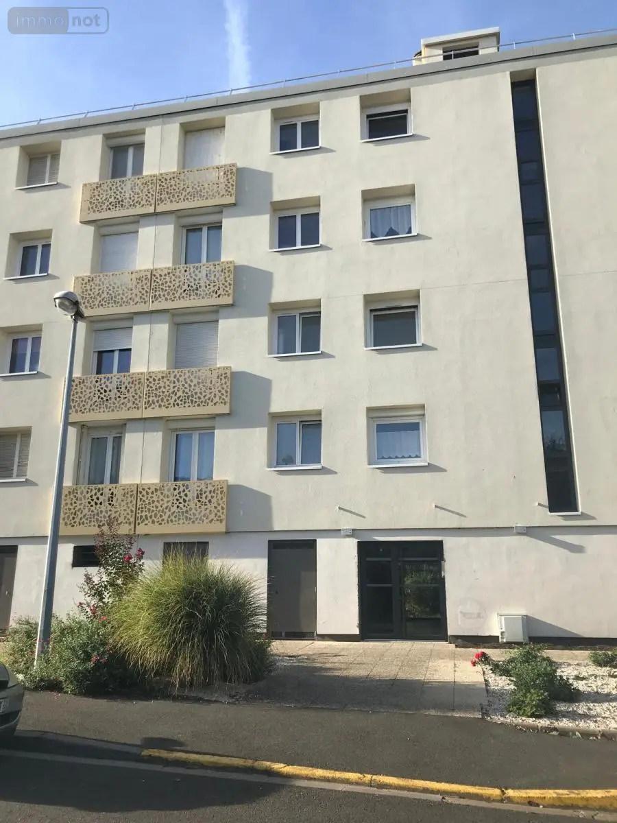 Location appartement Joué-lès-Tours 37300 Indre-et-Loire 37 50 m2 2 pièces 695 euros 37007-L456 009