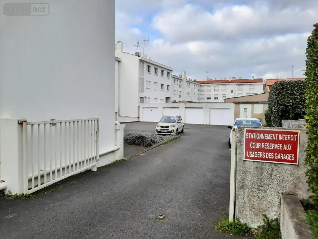 Garage et parking a vendre Saint-Jean-de-Monts 85160 Vendée 85 33 m2 64600 euros 85091-5118 006