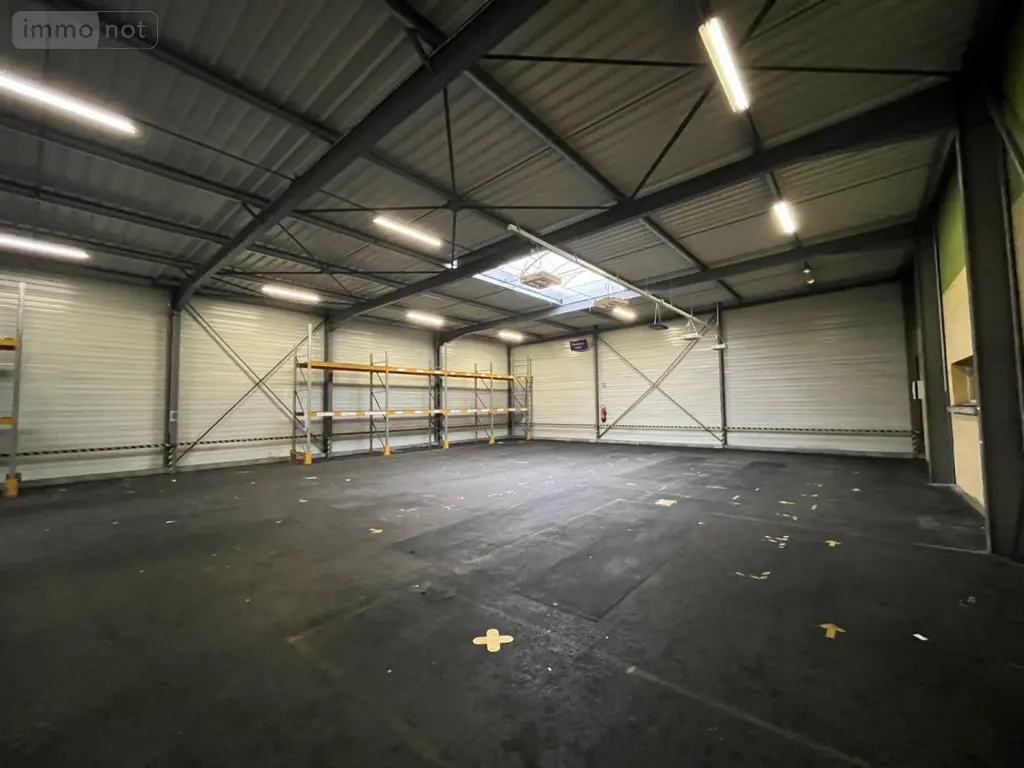 Location fonds et murs commerciaux Dole 39100 Jura 39 850 m2 2950 euros 39034-L15 007
