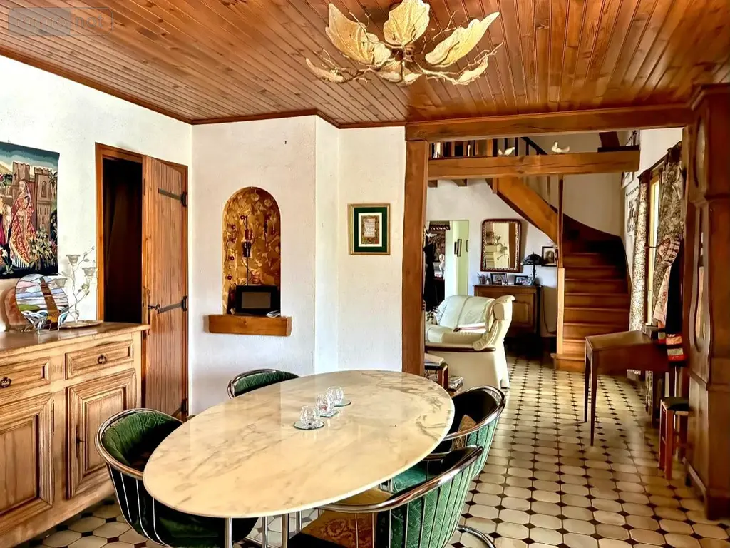 Maison a vendre Longuenée-en-Anjou 49220 Maine-et-Loire 49 200 m2 8 pièces 451110 euros 49031-2854 009
