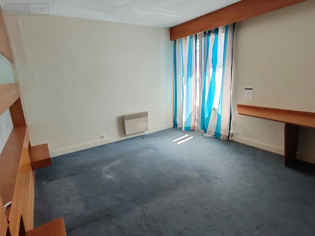 Immeuble de rapport a vendre Plounéour-Ménez 29410 Finistère 29 150 m2 63240 euros 29107-2760 006