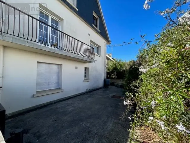 Immeuble de rapport a vendre Lanester 56600 Morbihan 56 213 m2 415288 euros 56083-1160 002
