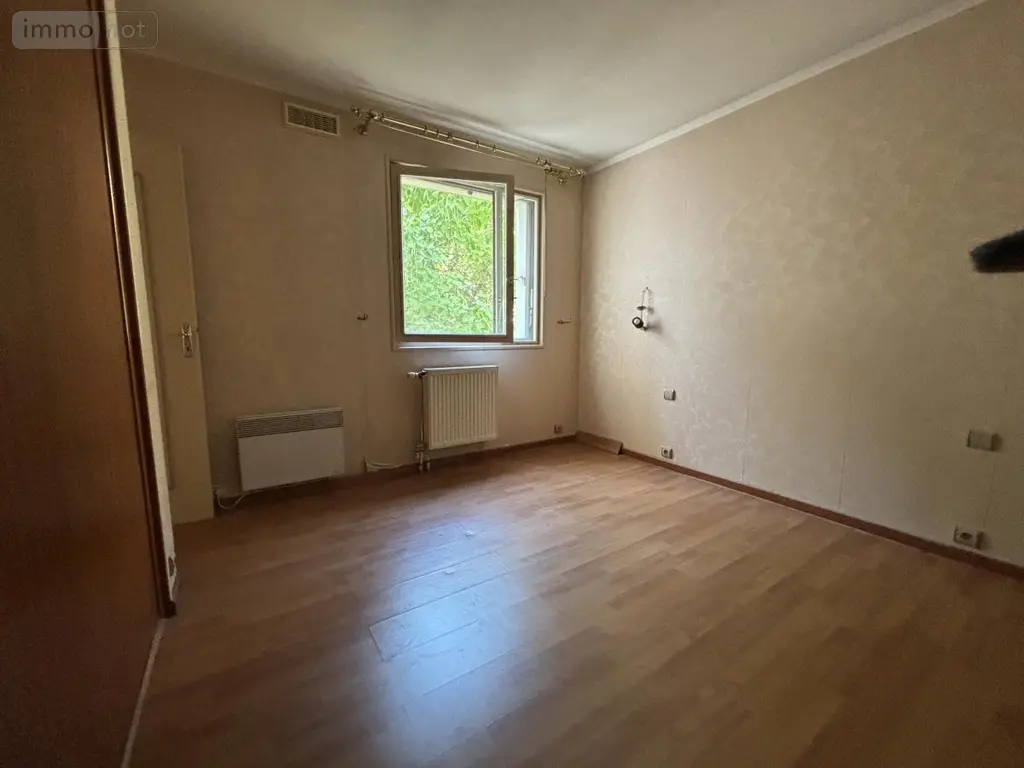 Appartement a vendre Montigny-le-Bretonneux 78180 Yvelines 78 93 m2 5 pièces 268800 euros 27063-1490 009