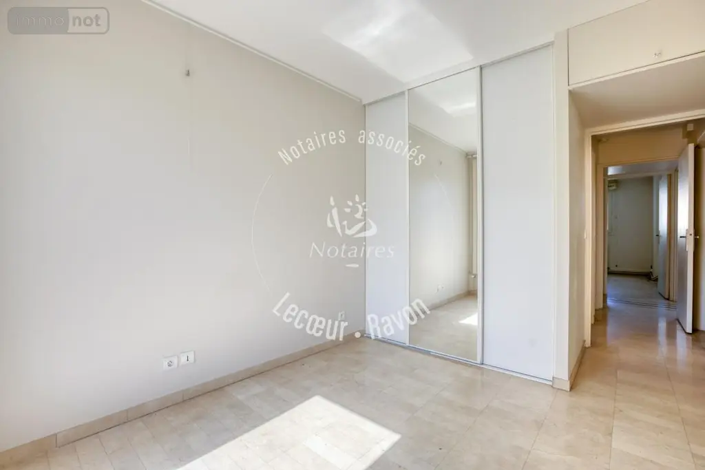 Appartement a vendre Issy-les-Moulineaux 92130 Hauts-de-Seine 92 101 m2 5 pièces 699000 euros 92076-144 012
